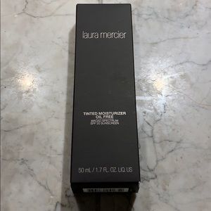 Laura Mercier tinted oil free moisturizer NUDE